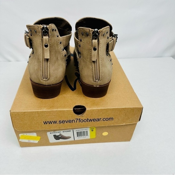 Seven7 Stokley Booties in Stone - Size: 9 - Picture 3 of 7
